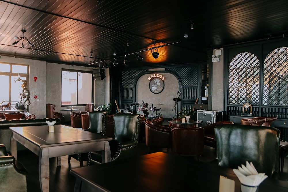 The unique design of Halosa Lounge & Cafe